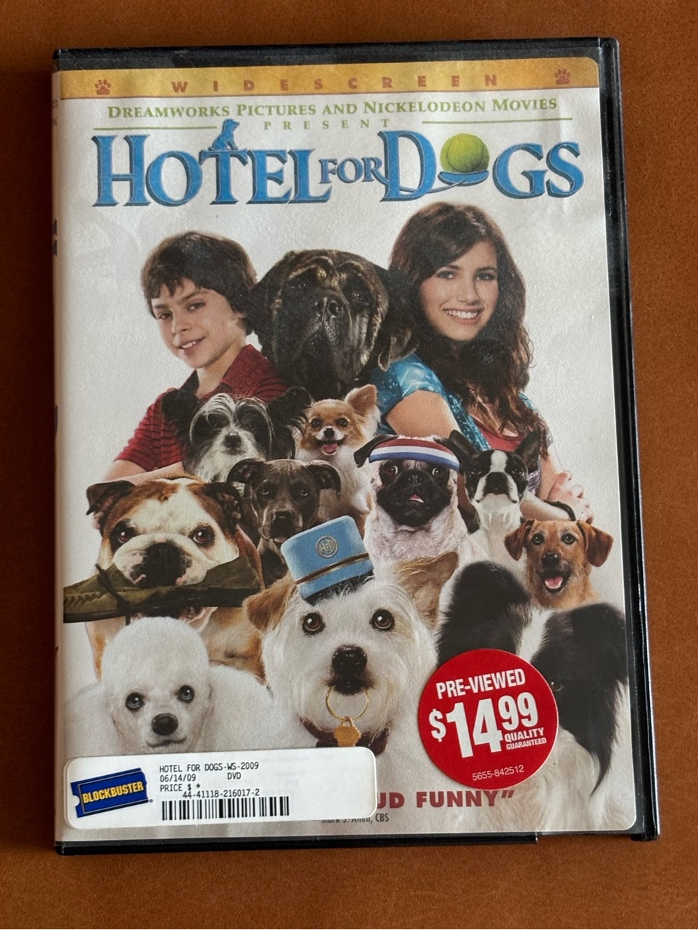 Hotel for Dogs DVD - with extras